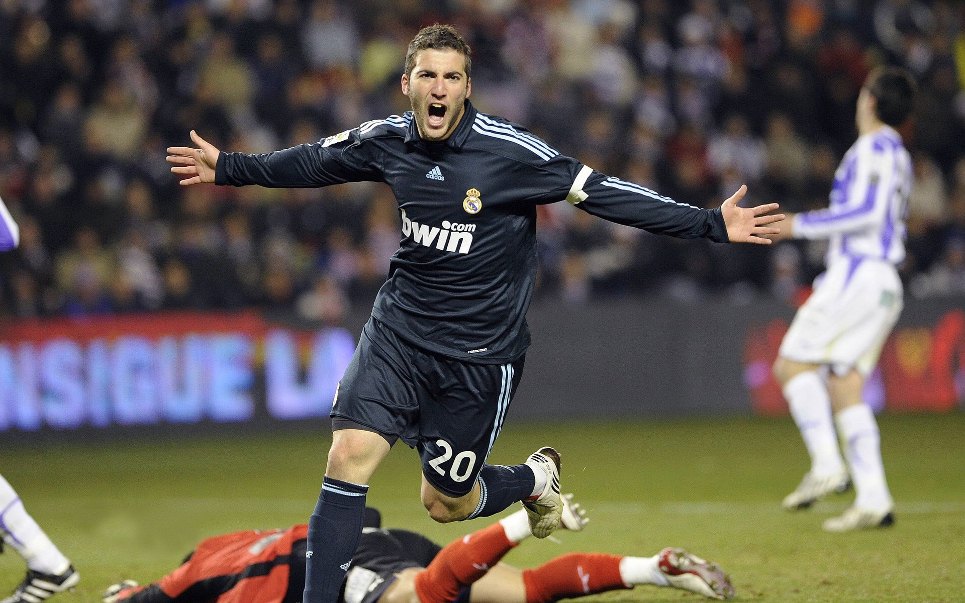 威尔特斯的表现引发热议，利物浦球迷对未来充满期待，威尔斯特利普