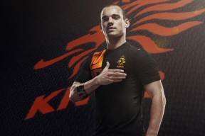 爱游戏体育在线赛事-BLG高光翻盘演绎传奇故事